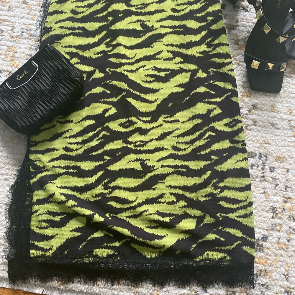 ZEBRA PRINT LACE SLIP DRESS - Picture 4 of 8